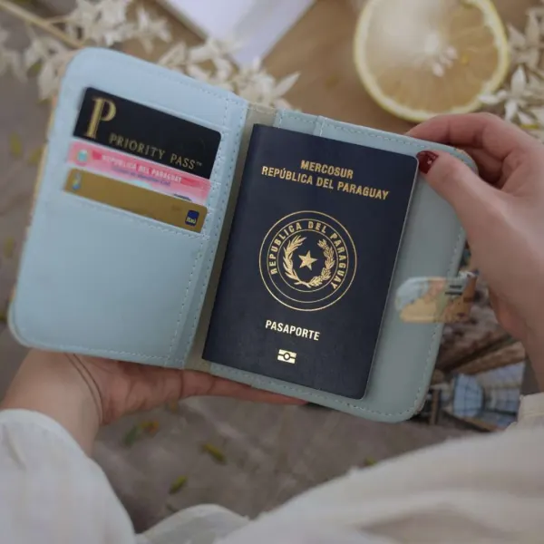 Porta pasaporte tu Mundo 2
