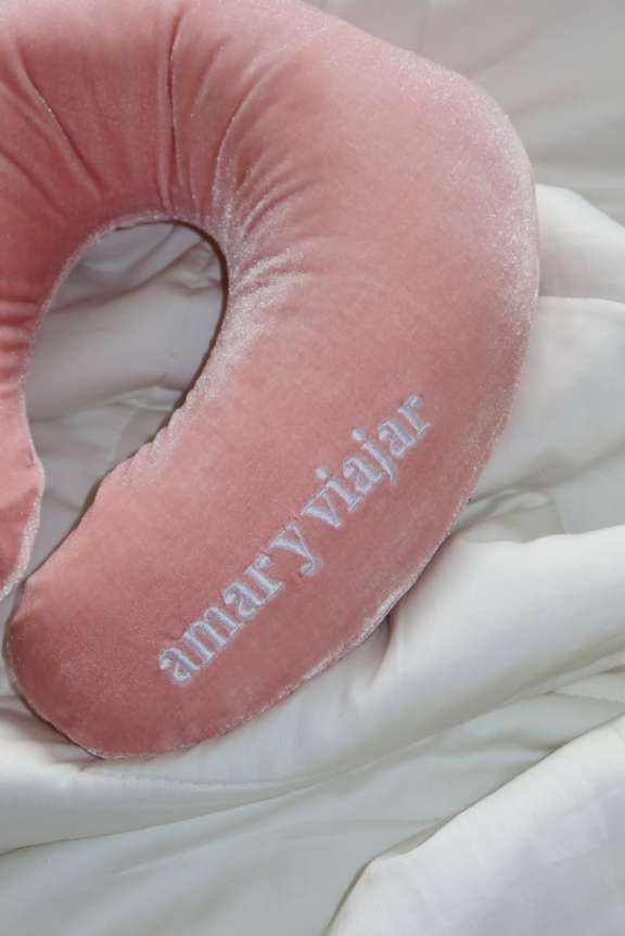 Almohada amar y viajar 2