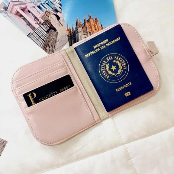 Porta Pasaporte Amar Rose 2